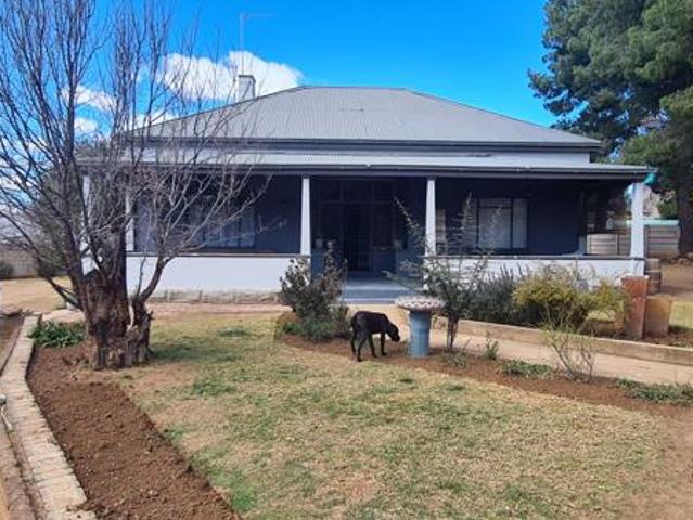 House for sale in Dordrecht, Eastern Cape