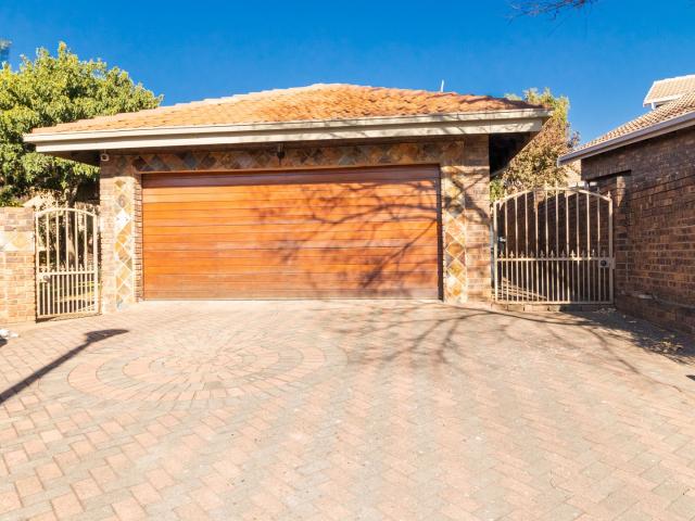 House for sale in Kempton Park