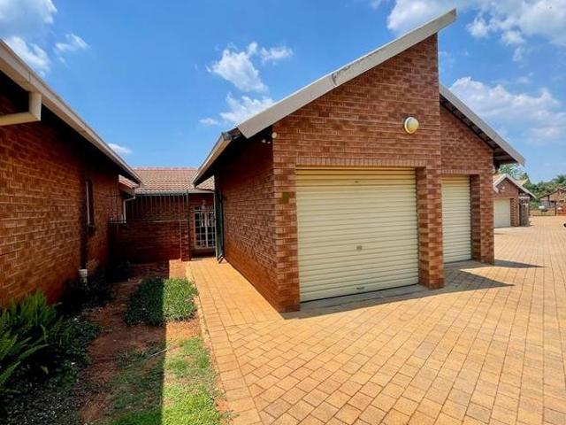 House for sale in Akasia, Gauteng