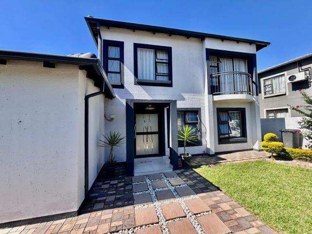 House for sale in Akasia, Gauteng