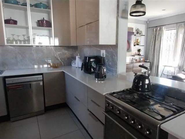 House for sale in Waterkloof, Gauteng