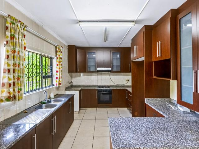 House for sale in Amanzimtoti, Kwazulu-natal