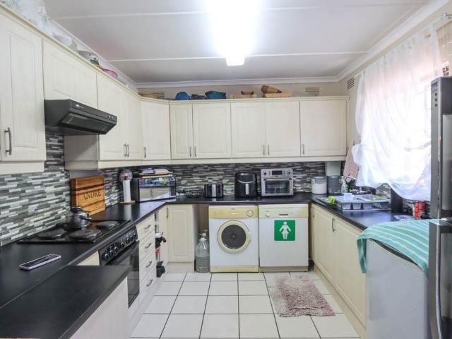House for sale in Seaview, Kwazulu-natal