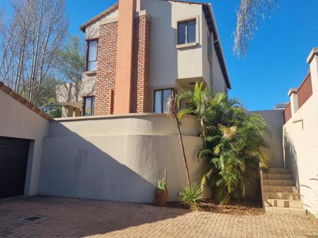 House for rent in North West