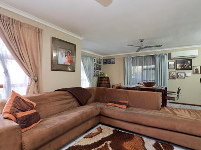 House for sale in Cape Town, Western Cape