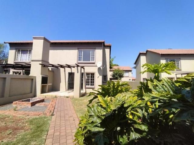 House for rent in Waterkloof, Gauteng