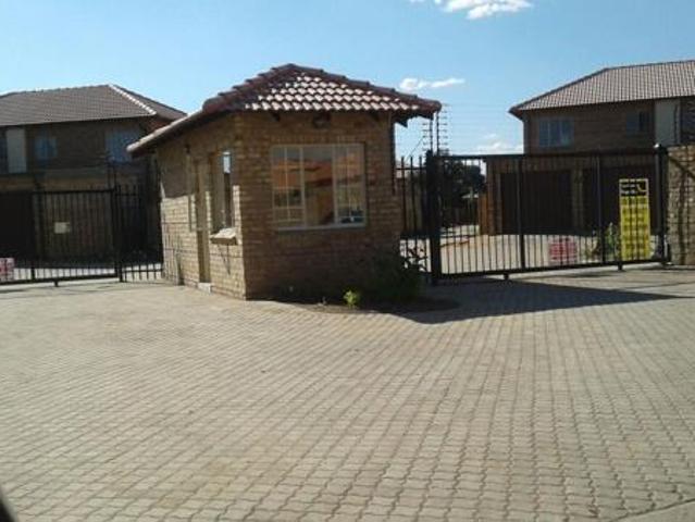 House for rent in Waterkloof, Gauteng