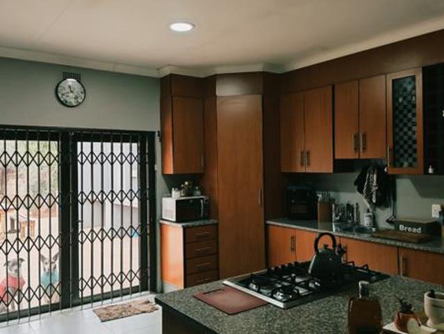 House for rent in Waterkloof, Gauteng