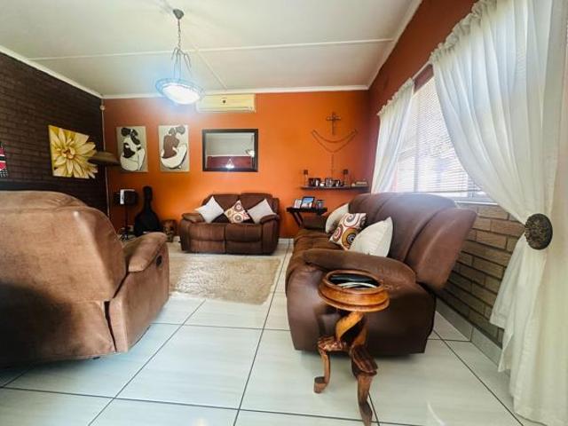 House for sale in UMhlathuze Municipality, Kwazulu-natal