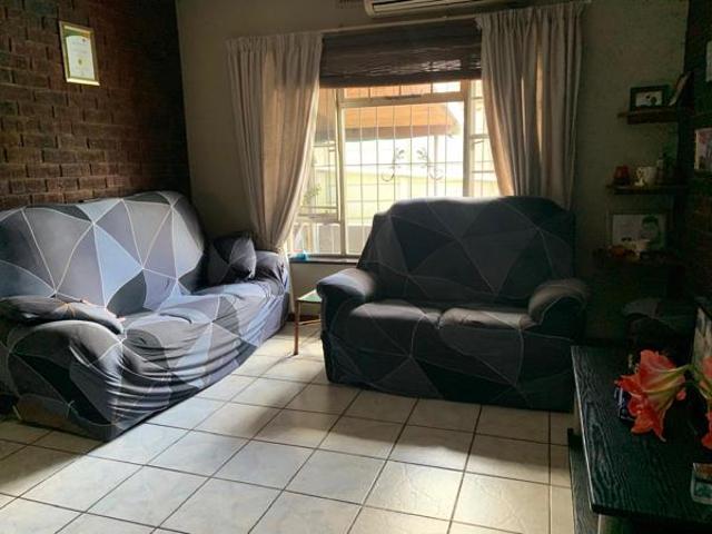 House for sale in UMhlathuze Municipality, Kwazulu-natal