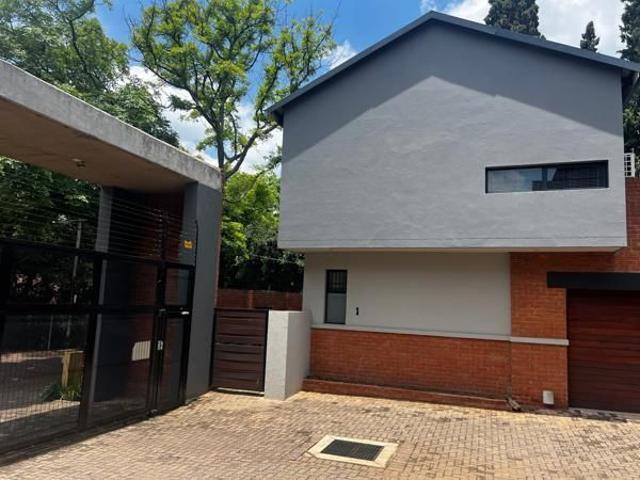 House for rent in Waterkloof, Gauteng
