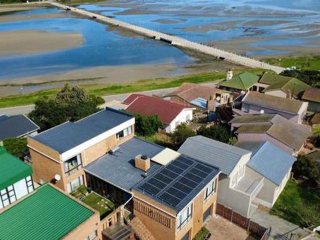 House for sale in Cape St Francis, Eastern Cape