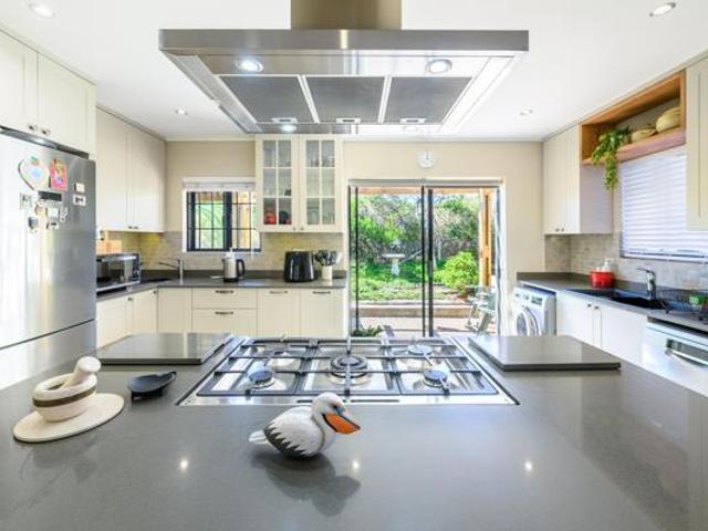 House for sale in Cape Town, Western Cape