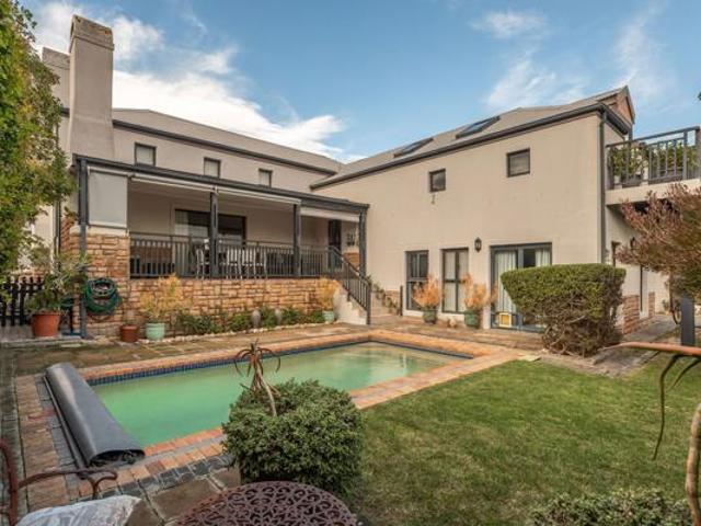 House for sale in Cape Town, Western Cape