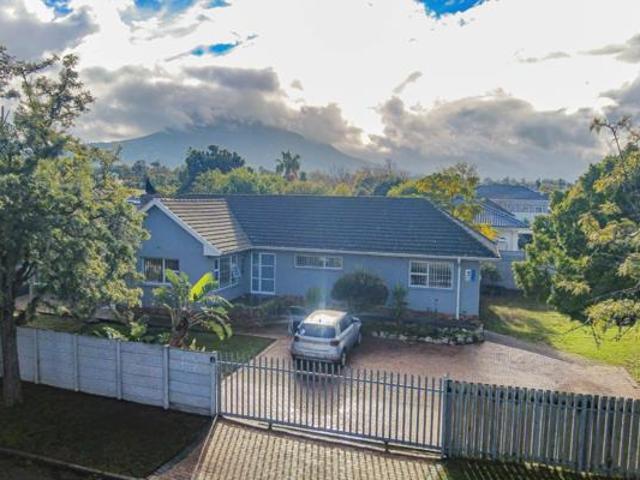 House for sale in Cape Town, Western Cape