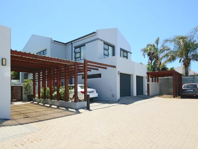 House for sale in Somerset West, Western Cape