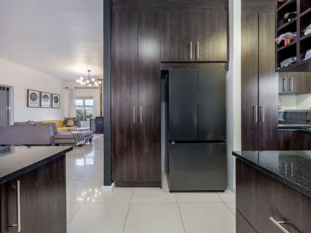 House for sale in Cape Town, Western Cape