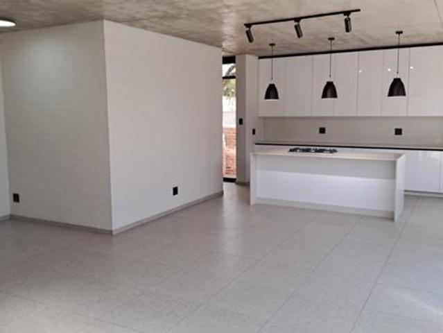 House for rent in Waterkloof, Gauteng