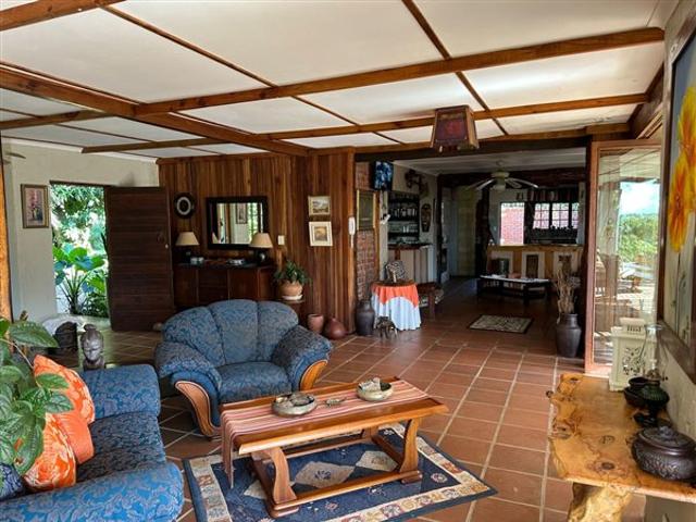 House for sale in Ugu District Municipality, Kwazulu-natal