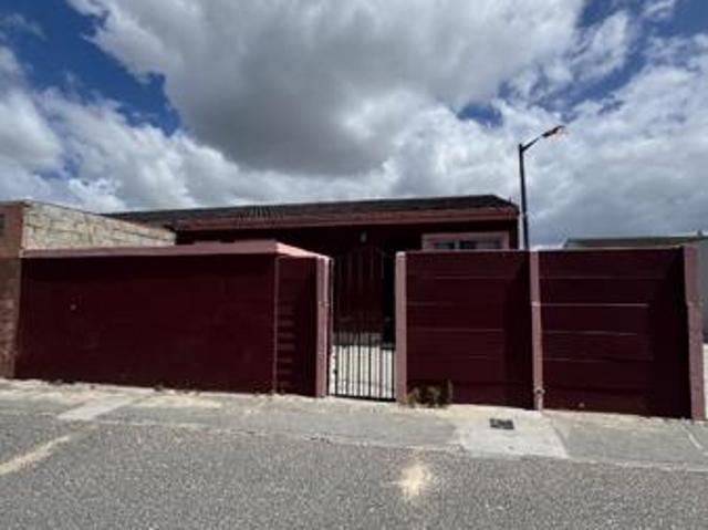 House for sale in Cape Town, Western Cape
