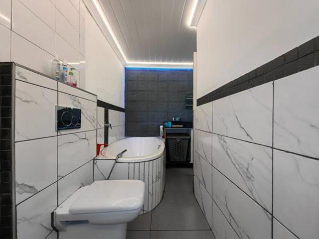 House for sale in Cape Town, Western Cape