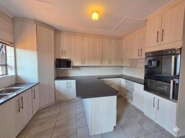 House for sale in Frances Baard, Northern Cape