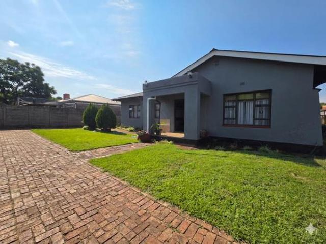 House for sale in Frances Baard, Northern Cape