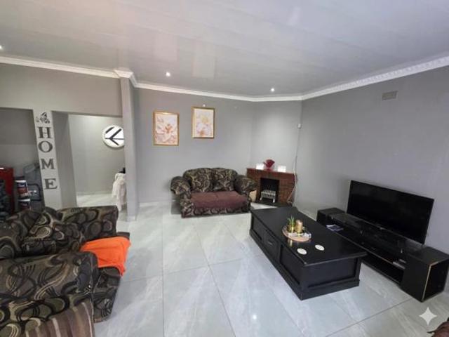 House for sale in Frances Baard, Northern Cape