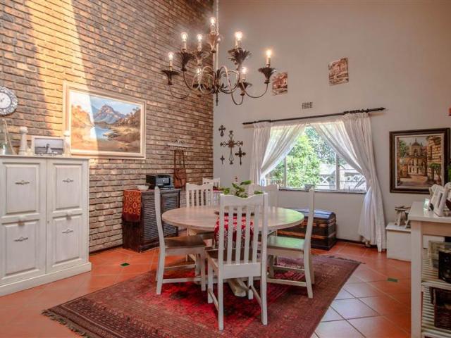 House for sale in Johannesburg, East