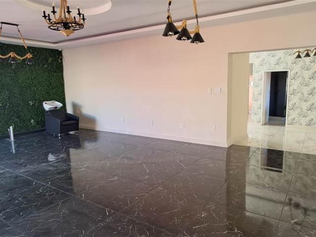 House for sale in Johannesburg, East