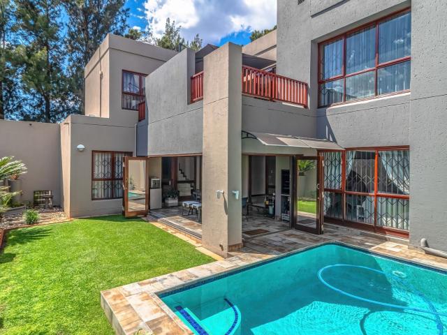 House for sale in Bedfordview, City of Ekurhuleni Metropolitan Municipality