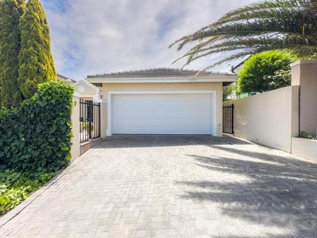 House for sale in Cape Town, Western Cape