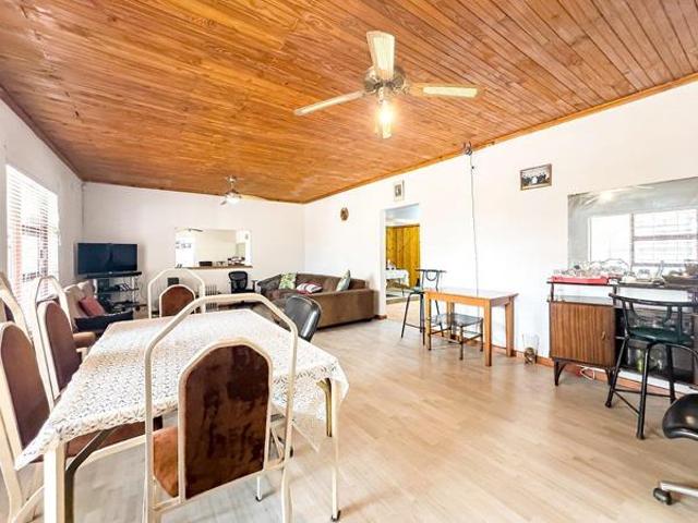 House for sale in Cape Town, Western Cape