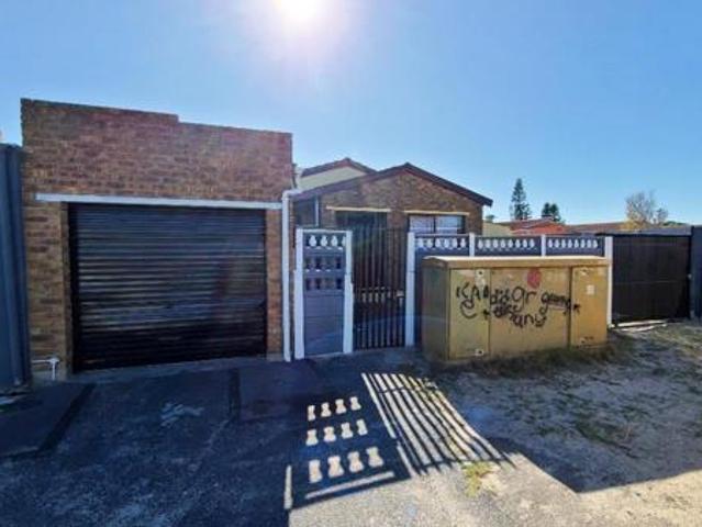 House for sale in Cape Town, Western Cape