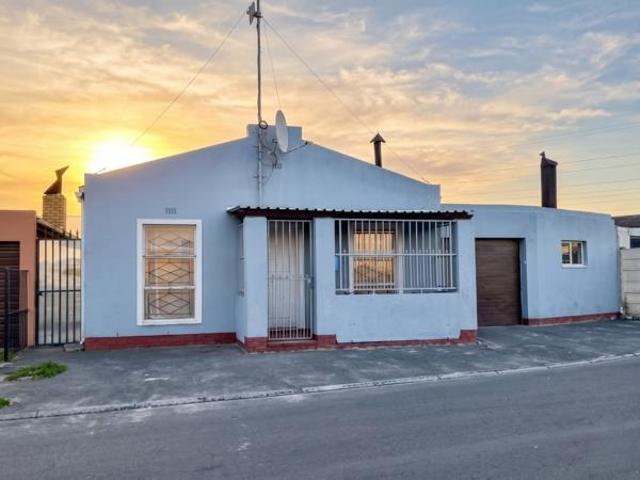 House for sale in Cape Town, Western Cape
