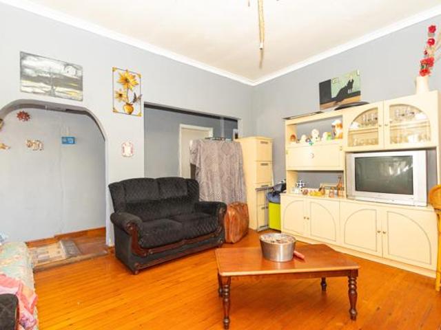 House for sale in Cape Town, Western Cape