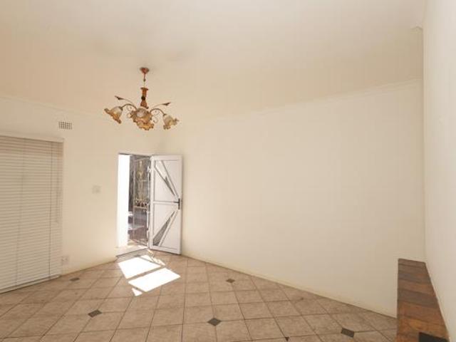 House for sale in Cape Town, Western Cape