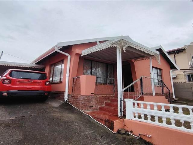 House for sale in Tongaat Beach, Kwazulu-natal