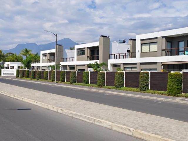 House for sale in Durbanville, Western Cape