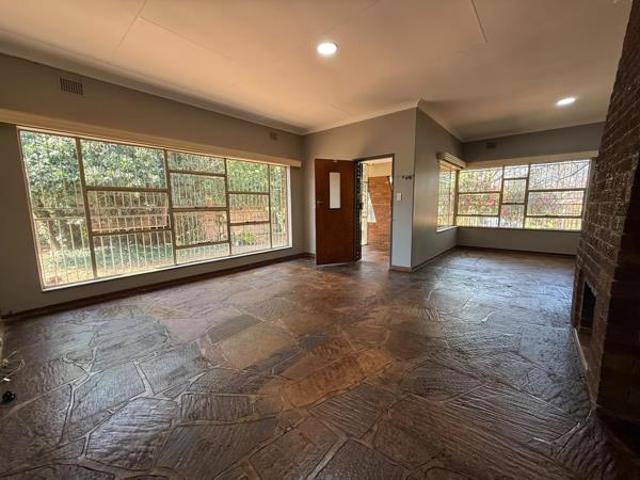House for rent in Waterkloof, Gauteng