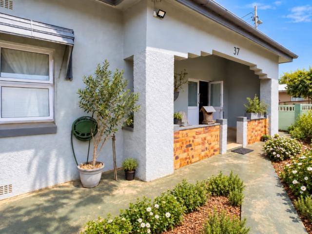 House for sale in West Coast, Riebeeck Valley