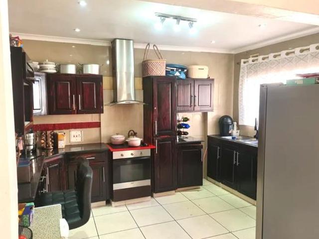 House for rent in Seaview, Kwazulu-natal