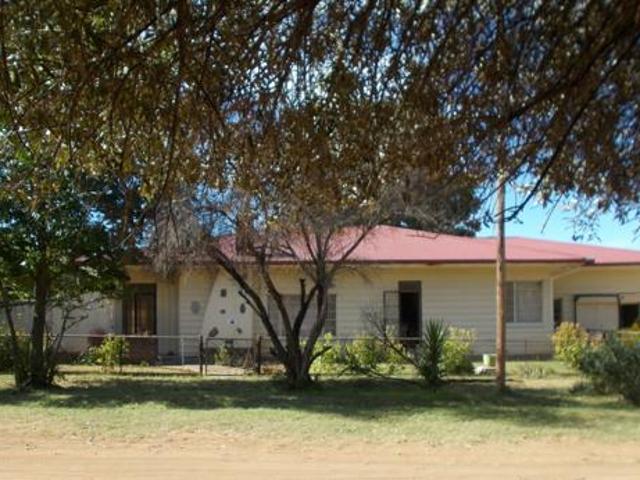 House for sale in Xhariep District Municipality, Free State