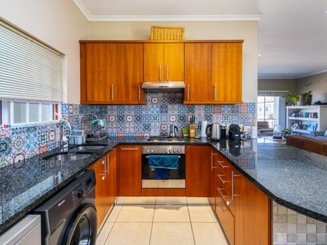 House for sale in Cape Town, Western Cape
