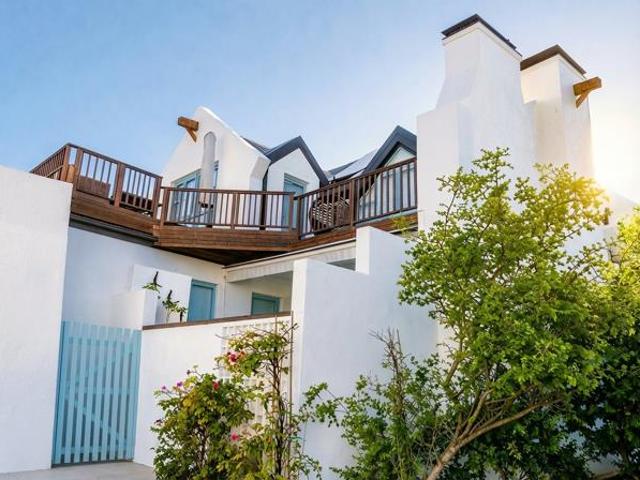 Townhouse for rent in Cape Town, Western Cape