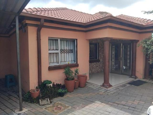 House for rent in Rhodesfield, Kempton Park