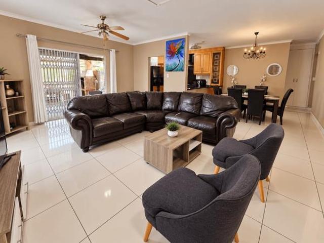 House for sale in Richards Bay, uMhlathuze Local Municipality