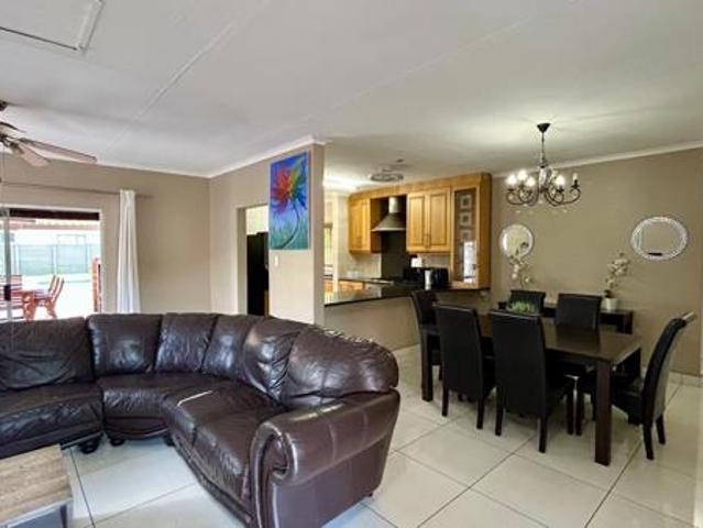 House for sale in Richards Bay, uMhlathuze Local Municipality