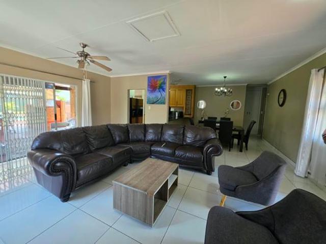 House for sale in Richards Bay, uMhlathuze Local Municipality