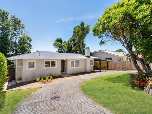 House for rent in Birkdale, Kaipātiki